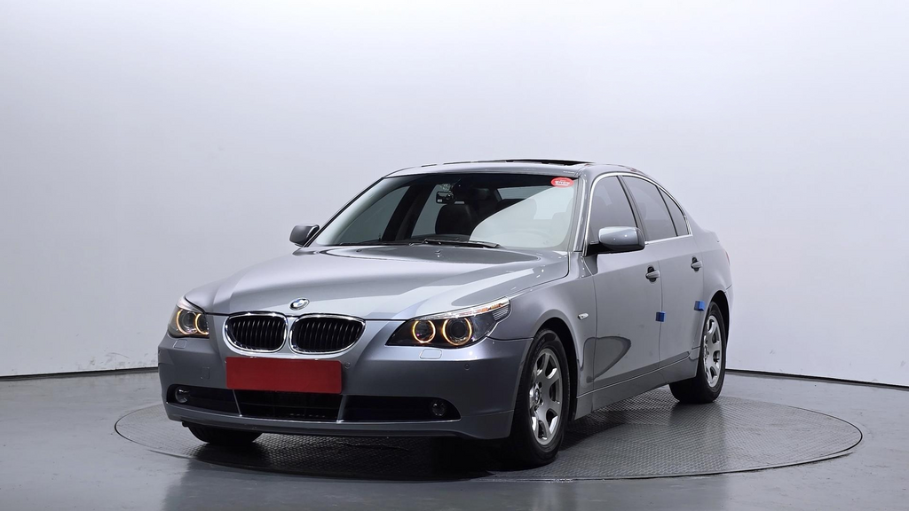 BMW Série 5 (E60) 523i