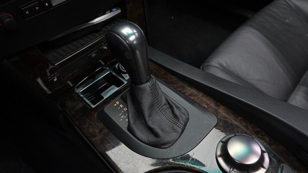 BMW Série 5 (E60) 523i