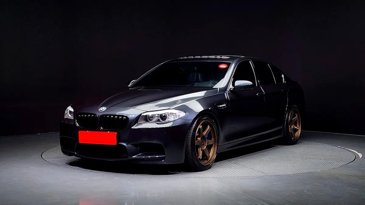 BMW M5 (F10) 4.4 V8 Twin Turbo