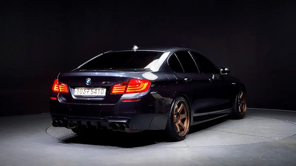 BMW M5 (F10) 4.4 V8 Twin Turbo