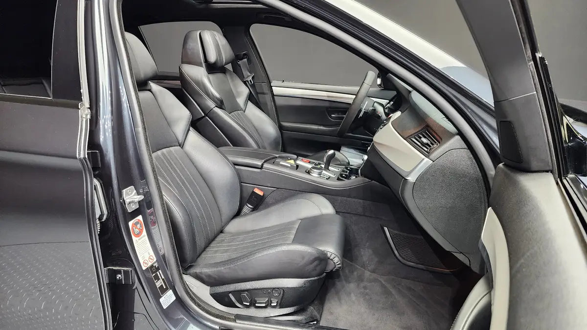 BMW M5 (F10) 4.4 V8 Twin Turbo